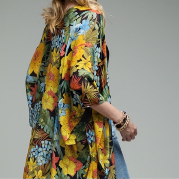Daydream Floral Kimono NWT - Picture 5 of 11